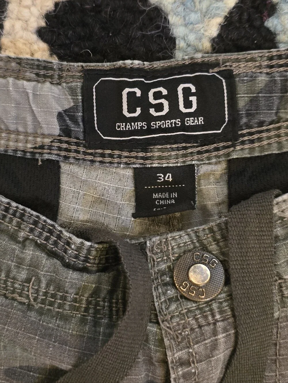🔥🔥Y2K CSG camo cargo shorts 🔥🔥Size 34 heavy duty camo cargo skater hiphop